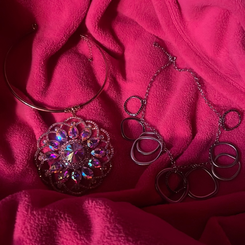 Very nice looking necklaces